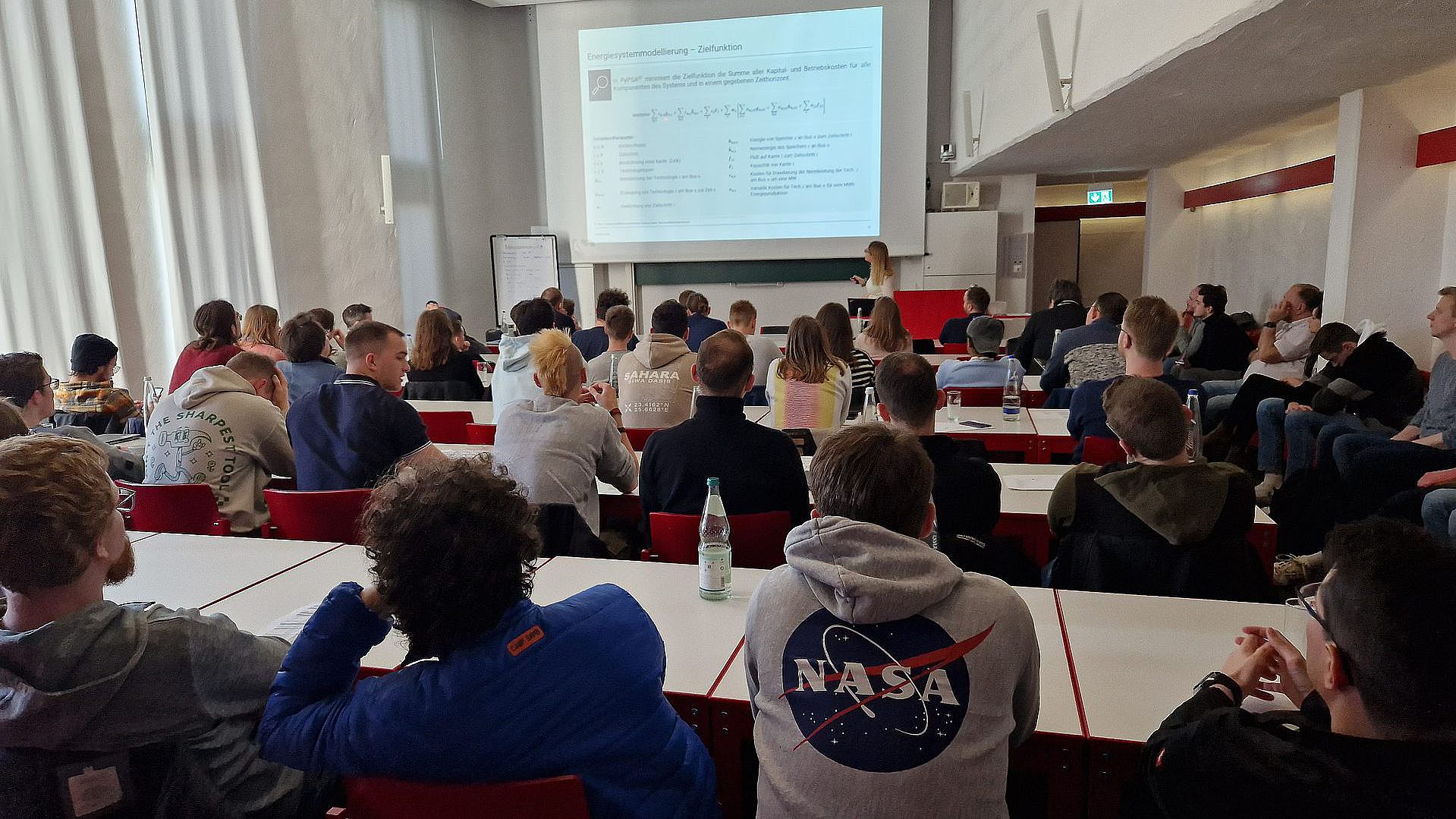 Workshop CSE 2024: Studierende vom Studiengang CSE auf dem Wissenschaftszentrum Schloss Reisensburg