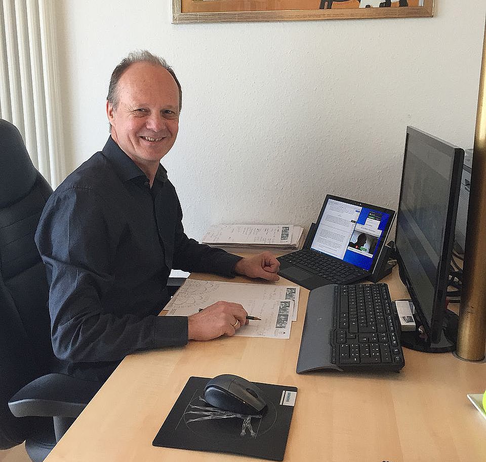 Prof. Weber im Homeoffice