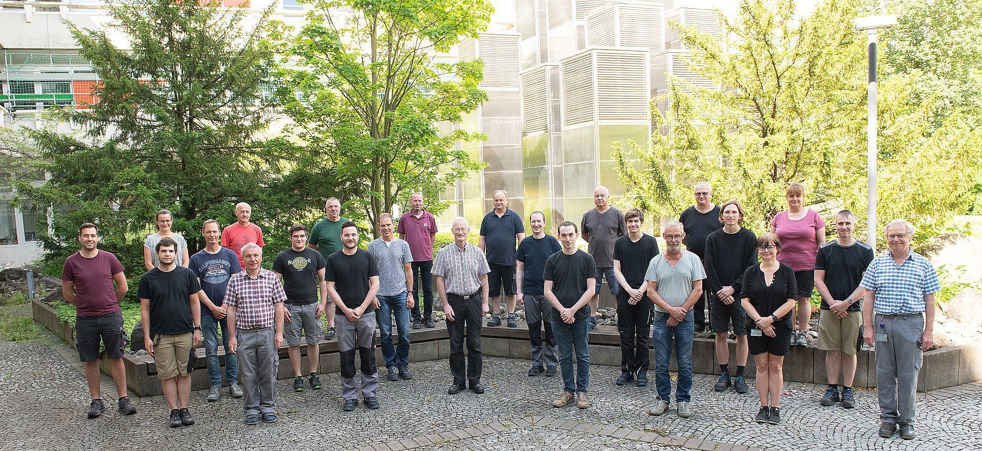 Gruppenfoto Mitarbeiter Wissenschaftliche Werkstatt