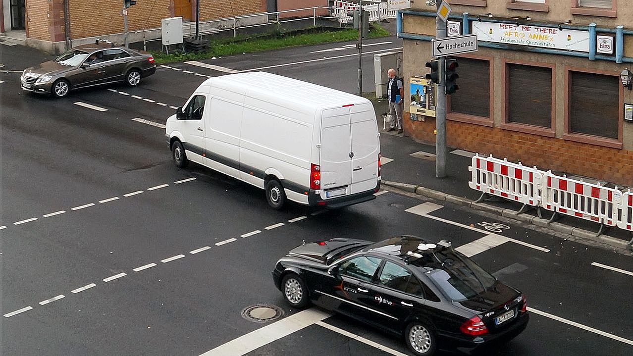 Testkreuzung autonomes Fahren